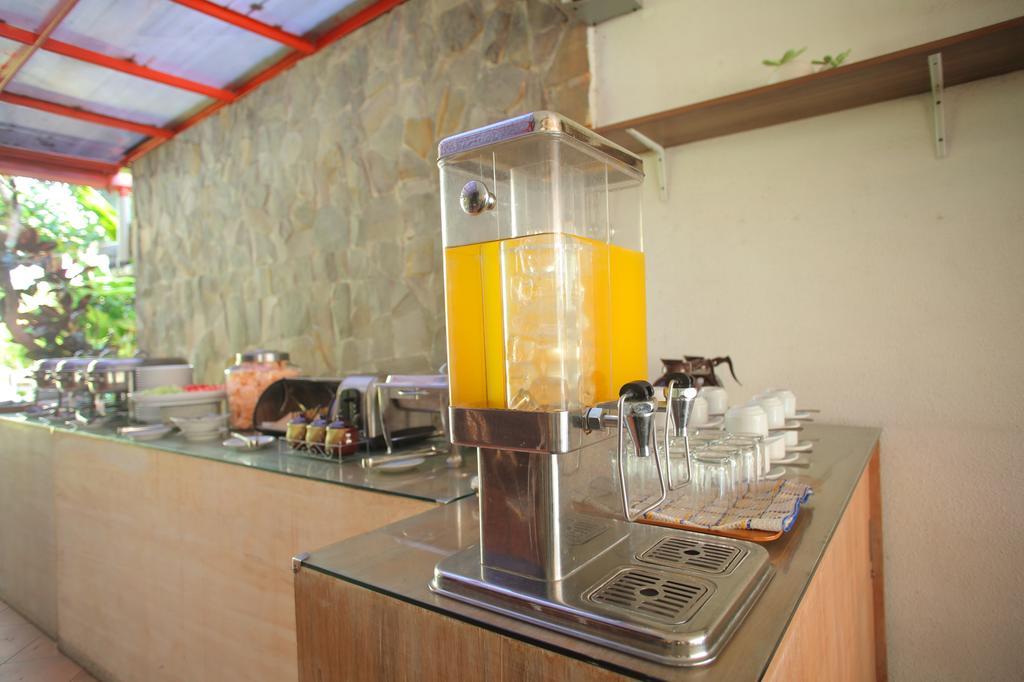 Spazzio Bali Hotel Kuta  Exterior photo